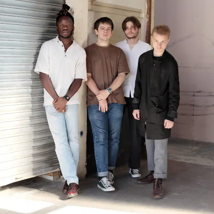 black midi