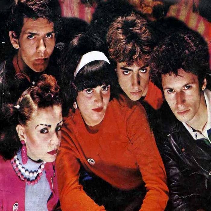 Alaska y los Pegamoides