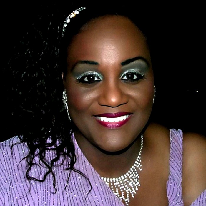 Evelyn Thomas