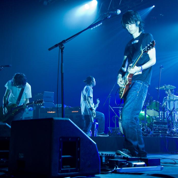 BUMP OF CHICKEN