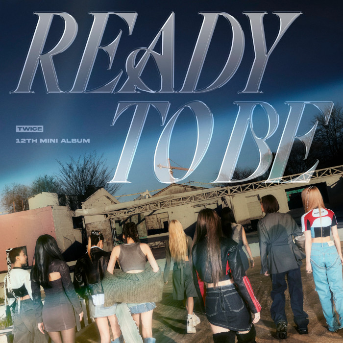 Album cover for READY TO BE - TWICE