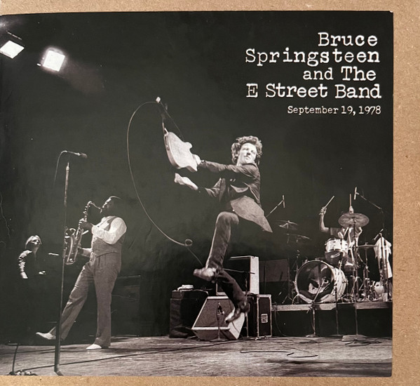 1978‐09‐19: Capitol Theatre, Passaic, NJ, USA