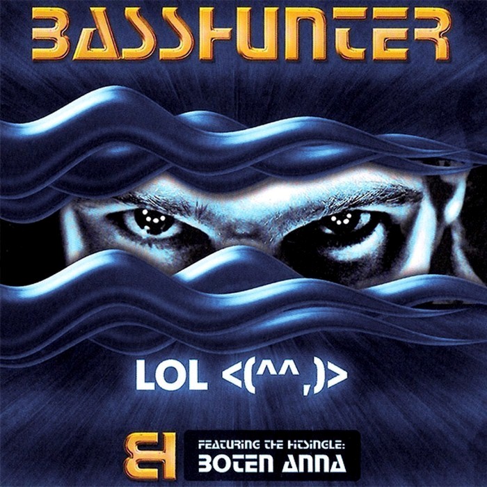 LOL <(^^,)>