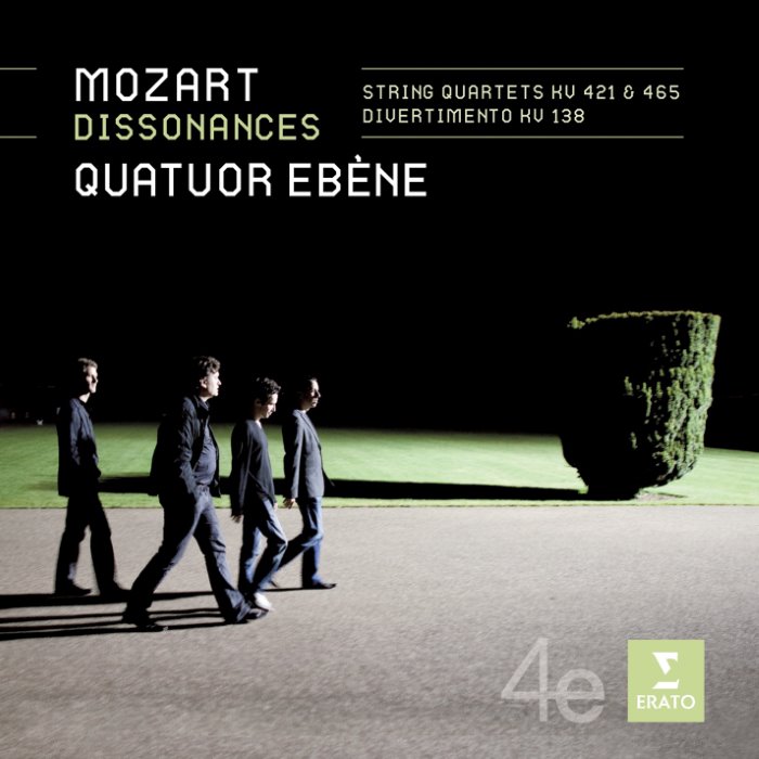 Dissonances: String Quartets, KV 421 & 465 / Divertimento, KV 138